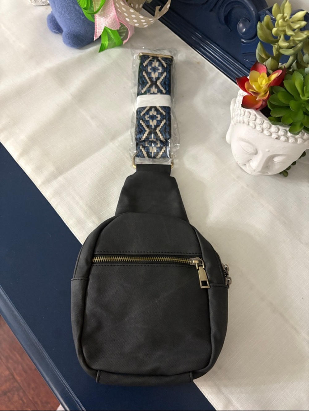 Small vegan leather  Black Crossbody Sling Bag with Patterned Strap  pockets NWT